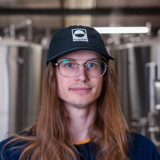 SIX PANEL CAP